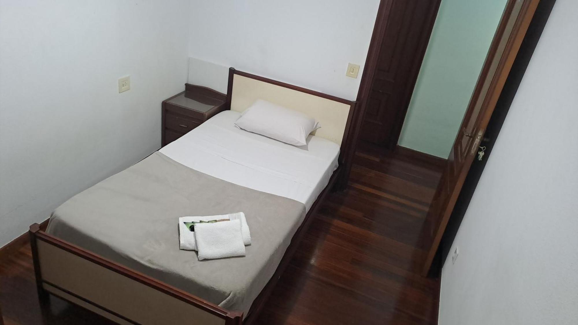 Residencia Compostela Bed and Breakfast Santiago de Compostella Kamer foto