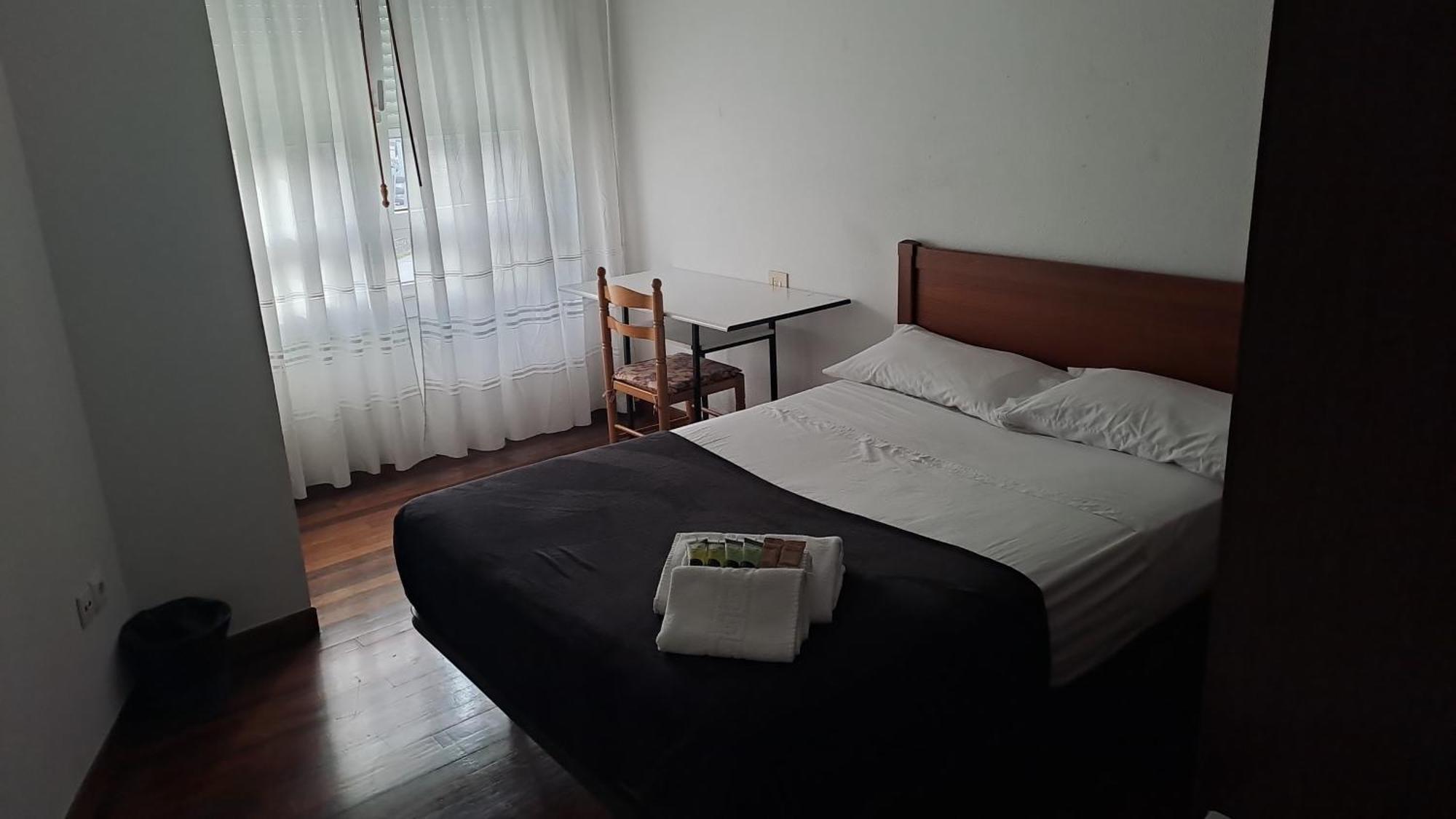 Residencia Compostela Bed and Breakfast Santiago de Compostella Kamer foto